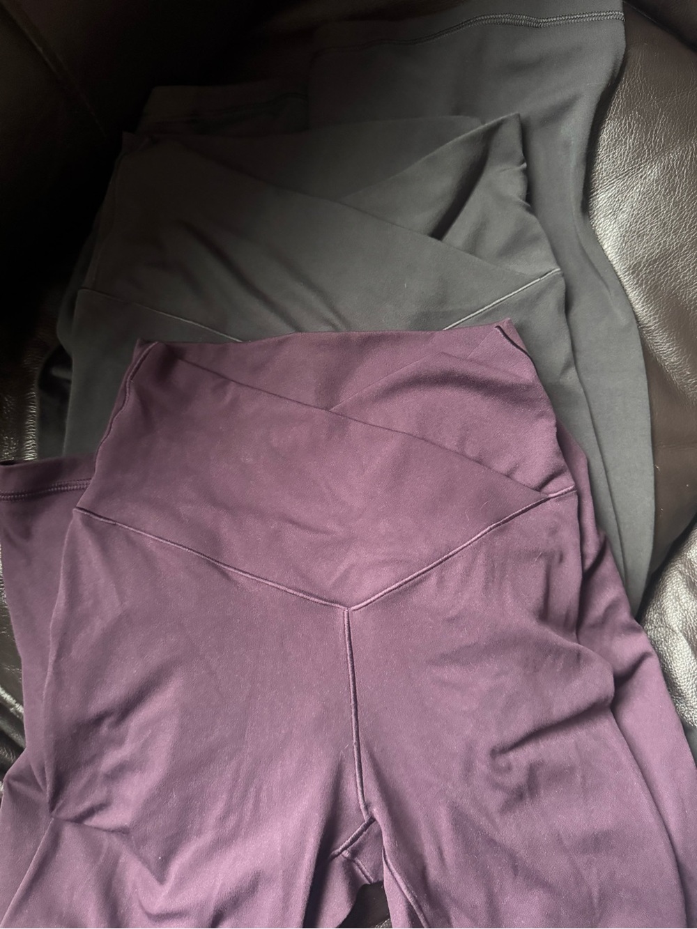 Aerie Leggings - Plum and Black Small S|P